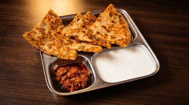 Paneer Paratha (1 pc).