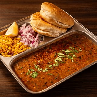 Misal Pav