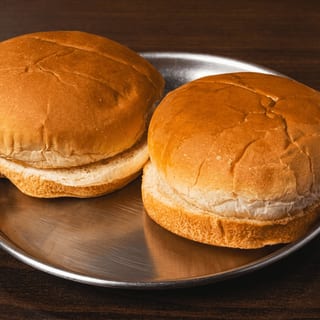 Pav (2pcs)